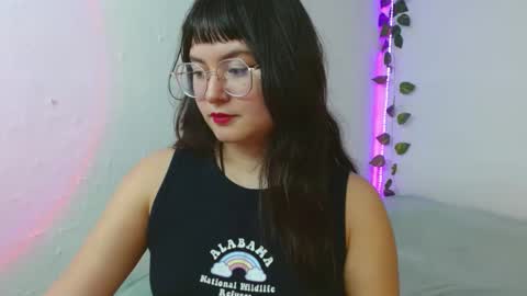 Snapshot of mily_baker chatting on February 17, 2025, 1:04 am mily_baker online show from February 17, 2025, 1:04 am