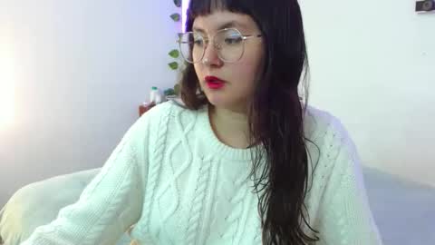 Snapshot of mily_baker chatting on March 3, 2025, 9:37 pm mily_baker online show from March 3, 2025, 9:37 pm