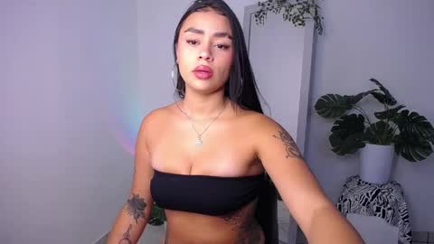 Snapshot of mily_ortiz chatting on May 5, 2026, 3:31 pm Mily Ortiz online show from May 5, 2026, 3:31 pm
