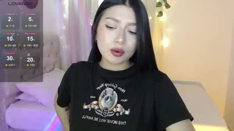 Snapshot of mily_thomson_b chatting on June 29, 2026, 4:40 pm Mily online show from June 29, 2026, 4:40 pm