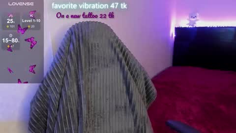 Snapshot of milyamess chatting on September 27, 2025, 6:57 pm Emily online show from September 27, 2025, 6:57 pm