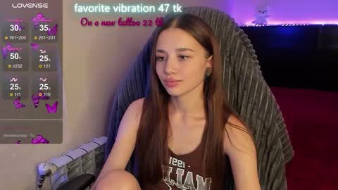 Snapshot of milyamess chatting on October 8, 2025, 2:36 pm Emily online show from October 8, 2025, 2:36 pm