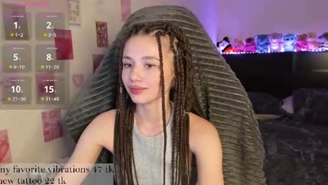 Snapshot of milyamess chatting on July 22, 2026, 7:05 pm Emily online show from July 22, 2026, 7:05 pm