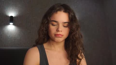 Snapshot of milyyclaars chatting on February 21, 2026, 1:45 pm Linda online show from February 21, 2026, 1:45 pm