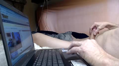 mimes32 online show from February 8, 2025, 1:22 pm