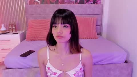 Snapshot of mimi_blossom chatting on February 21, 2026, 11:44 am Mila online show from February 21, 2026, 11:44 am