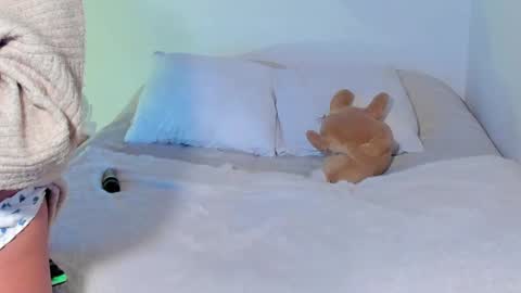 Mimii  online show from January 20, 2025, 9:11 pm