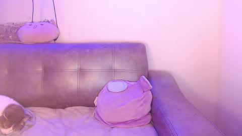 Snapshot of mimiaw chatting on May 16, 2026, 4:42 am Kat online show from May 16, 2026, 4:42 am