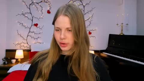 Kelly online show from February 25, 2025, 4:21 pm