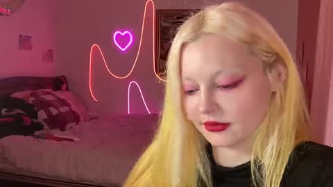 mimsymarlo online show from February 17, 2025, 10:03 pm