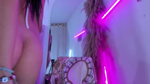 Snapshot of minari_ chatting on February 21, 2026, 11:17 pm minari_ online show from February 21, 2026, 11:17 pm