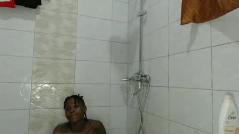 minatah6 online show from November 9, 2025, 12:14 pm