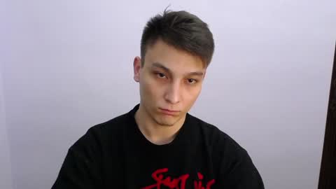 MINATO online show from December 17, 2024, 11:27 pm