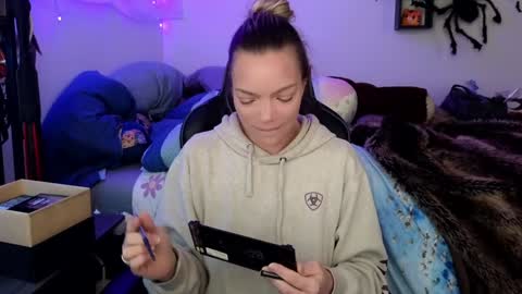 Mindy Mars online show from January 15, 2025, 2:35 pm