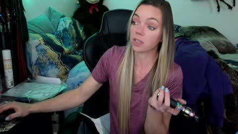 Mindy Mars online show from February 3, 2025, 7:31 pm