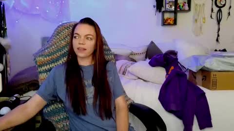 Snapshot of mindymars chatting on January 19, 2026, 4:22 pm Mindy Mars online show from January 19, 2026, 4:22 pm