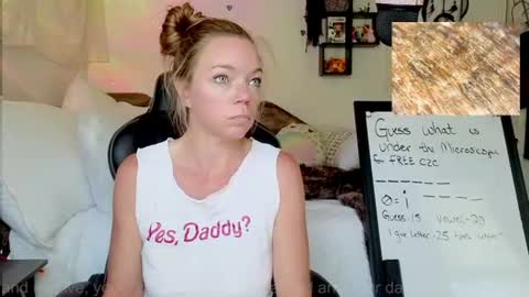 Snapshot of mindymars chatting on July 8, 2026, 2:43 pm Mindy Mars online show from July 8, 2026, 2:43 pm