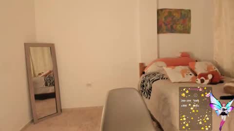 Snapshot of minefoxy2 chatting on January 12, 2025, 1:42 am Amber online show from January 12, 2025, 1:42 am