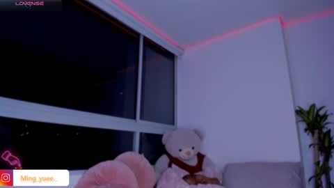 My name is Fer Nice to meet you  give it a thumbs up please its important online show from February 13, 2025, 5:48 am