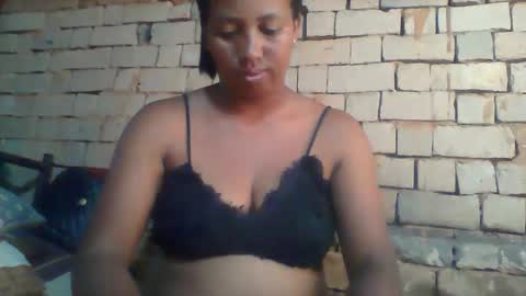 Snapshot of minie4tina chatting on January 10, 2025, 6:53 am Minie4Tina online show from January 10, 2025, 6:53 am