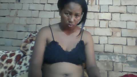 Snapshot of minie4tina chatting on January 11, 2025, 10:51 am Minie4Tina online show from January 11, 2025, 10:51 am