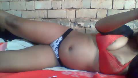 Snapshot of minie4tina chatting on January 17, 2025, 12:10 pm Minie4Tina online show from January 17, 2025, 12:10 pm