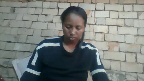 Snapshot of minie4tina chatting on February 4, 2025, 7:07 am Minie4Tina online show from February 4, 2025, 7:07 am