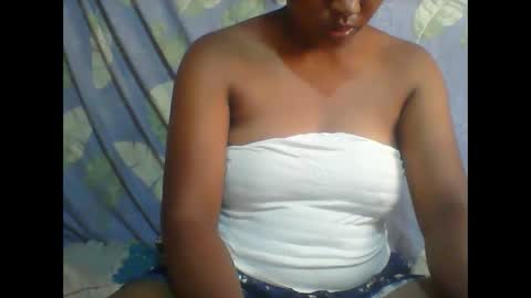 Snapshot of minie4tina chatting on March 1, 2025, 10:13 am Minie4Tina online show from March 1, 2025, 10:13 am