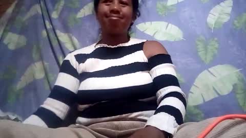 Snapshot of minie4tina chatting on March 9, 2025, 4:49 am Minie4Tina online show from March 9, 2025, 4:49 am