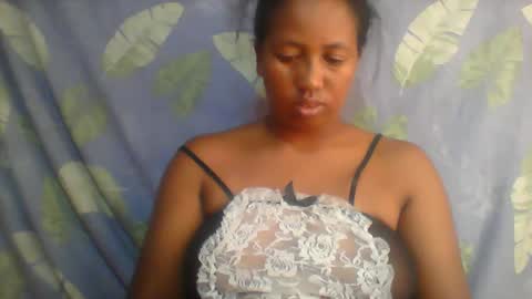 Snapshot of minie4tina chatting on March 10, 2025, 10:26 am Minie4Tina online show from March 10, 2025, 10:26 am