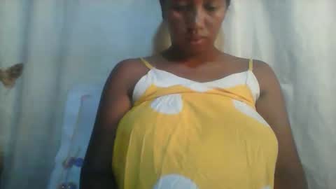 Snapshot of minie4tina chatting on November 8, 2025, 5:51 am Minie4Tina online show from November 8, 2025, 5:51 am