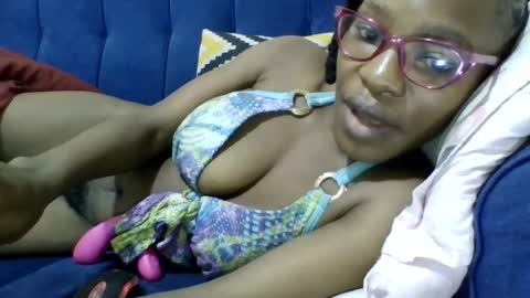 minlavine online show from July 2, 2026, 9:04 am
