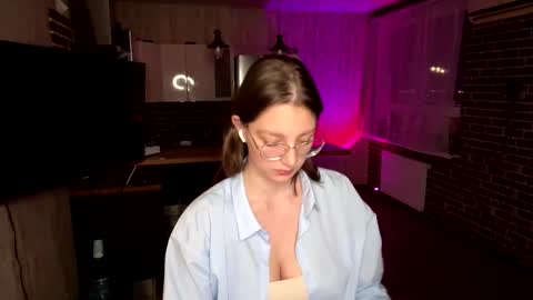 Asti online show from March 27, 2026, 4:40 pm