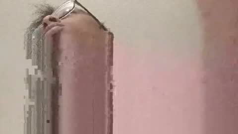 minniehunney online show from April 13, 2026, 10:32 am