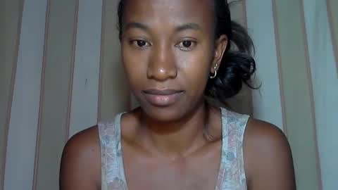 minouch211907 online show from February 10, 2025, 11:13 pm