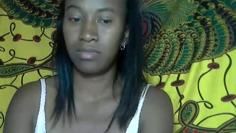 minouch211907 online show from September 22, 2025, 1:46 pm