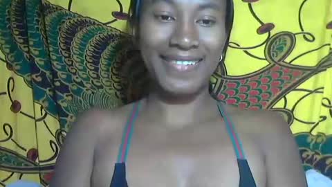 minouch211907 online show from October 16, 2025, 5:25 pm