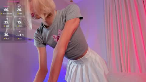 Snapshot of mintlackey chatting on September 9, 2025, 6:57 am Lianna online show from September 9, 2025, 6:57 am