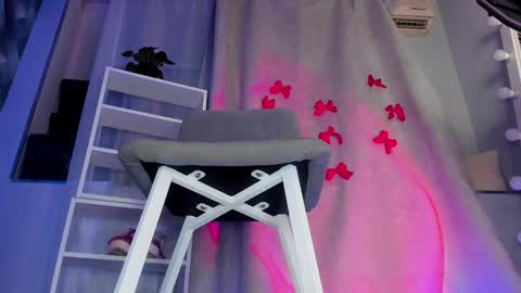 Snapshot of mipsymipson chatting on February 3, 2025, 1:30 pm NEXT STREAM NOVEMBER 27282930 online show from February 3, 2025, 1:30 pm