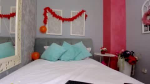 Mira online show from November 19, 2025, 5:51 am