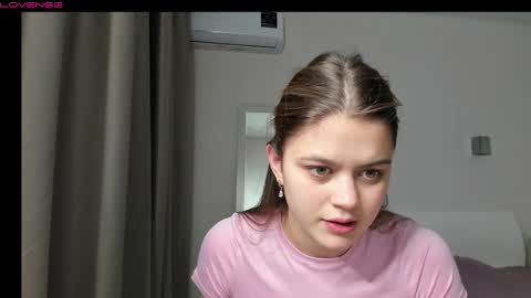 Mira online show from November 2, 2025, 7:16 pm