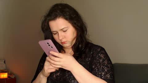 Meera online show from April 4, 2026, 9:01 pm