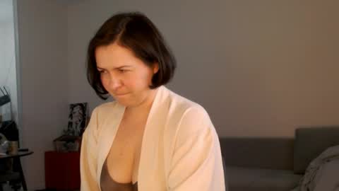 Snapshot of miradiaz chatting on April 17, 2026, 3:04 pm Meera online show from April 17, 2026, 3:04 pm