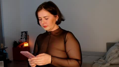 Snapshot of miradiaz chatting on April 18, 2026, 9:37 pm Meera online show from April 18, 2026, 9:37 pm