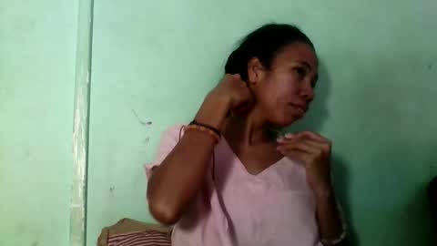 mirah881 online show from May 13, 2026, 9:17 am