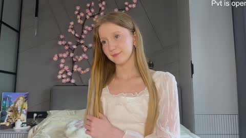 Mira online show from May 29, 2026, 4:32 am