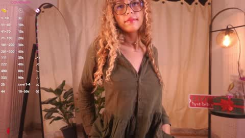 Snapshot of miranditaa chatting on December 22, 2024, 3:55 am MIRANDA HERNANDEZ online show from December 22, 2024, 3:55 am