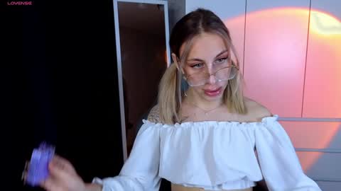 miraraid online show from January 14, 2025, 9:45 am