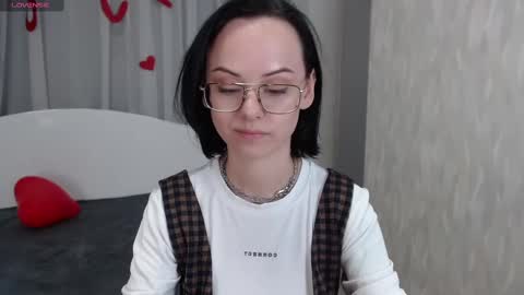 Mira online show from February 17, 2025, 6:48 pm