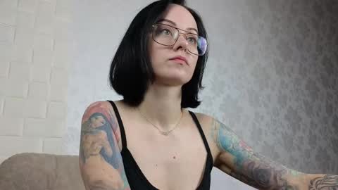 Mira online show from March 2, 2025, 11:31 pm